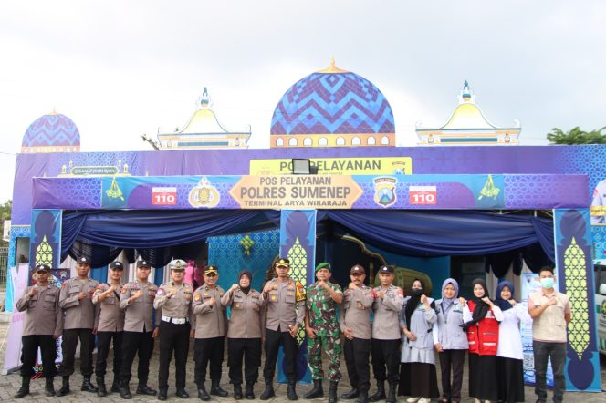 
 Kapolres Sumenep Tinjau Pos Pengamanan dan Pos Pelayanan, Pastikan Kesiapan Personel dan Pelayanan Optimal
