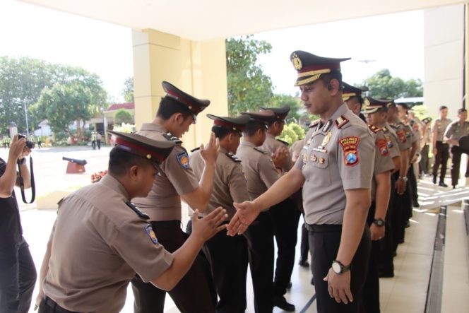 
 Perkuat Kebersamaan, Polres Sumenep Laksanakan Apel Pagi dan Halal Bihalal