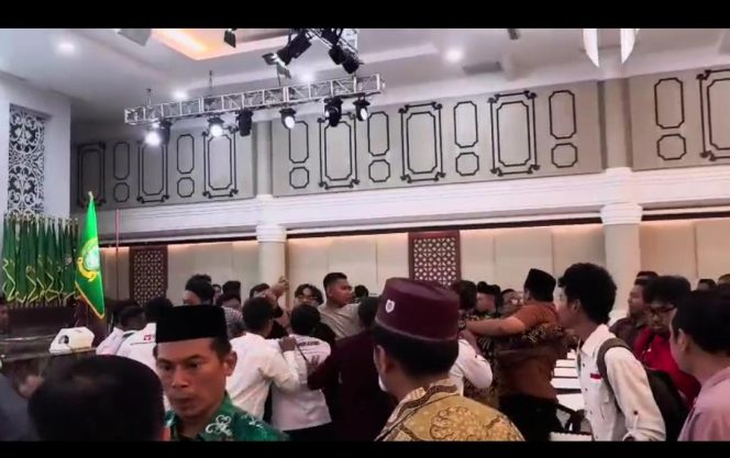 
 Kronologi Kisruh Halal Bihalal Alumni KAMMI Sumut
