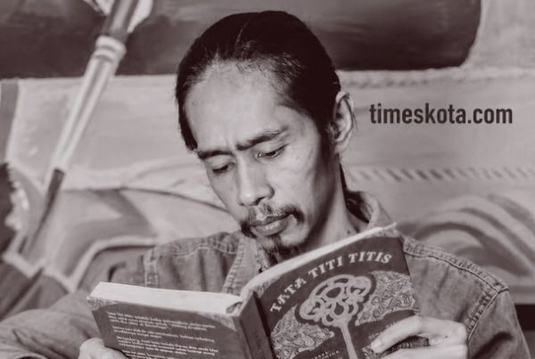 
 MBG: Malaikat Berjubah Gelap